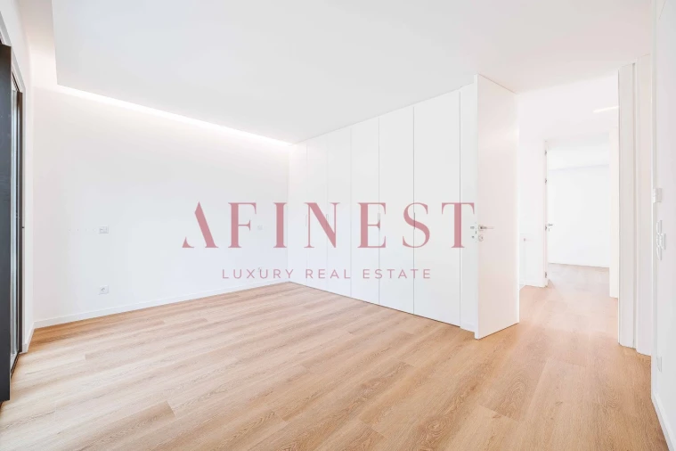 Moradia T4 para Venda em Alcabideche Foto 39