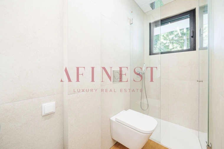 Moradia T4 para Venda em Alcabideche Foto 47