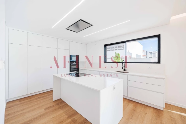 Moradia T4 para Venda em Alcabideche Foto 62