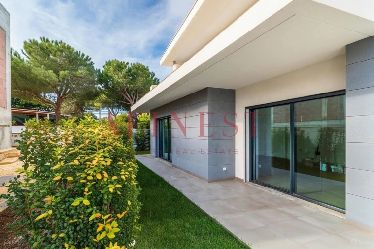 Moradia T4 para Venda em Alcabideche Foto 3