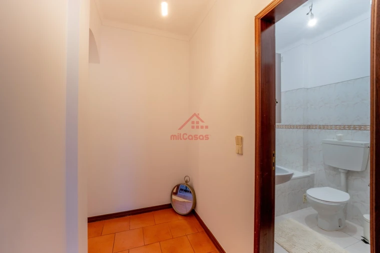 Apartamento T1 para Venda em Santa Maria, São Pedro e Matacães Foto 11