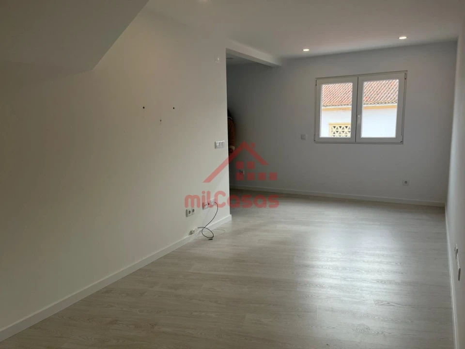 Moradia T3 para Venda em A dos Cunhados e Maceira Foto 14