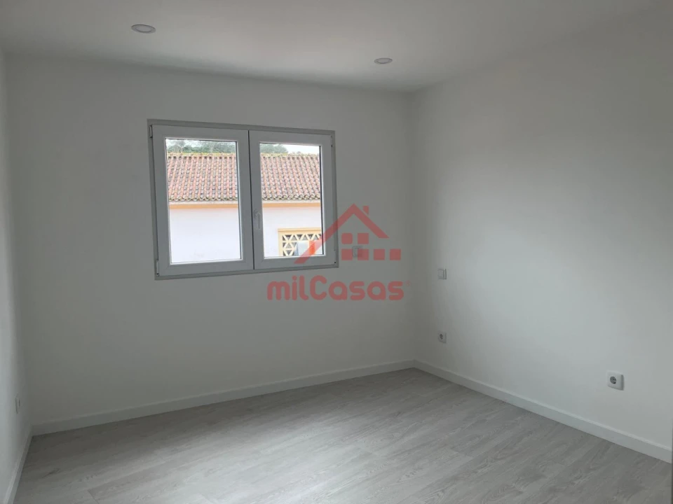 Moradia T3 para Venda em A dos Cunhados e Maceira Foto 15