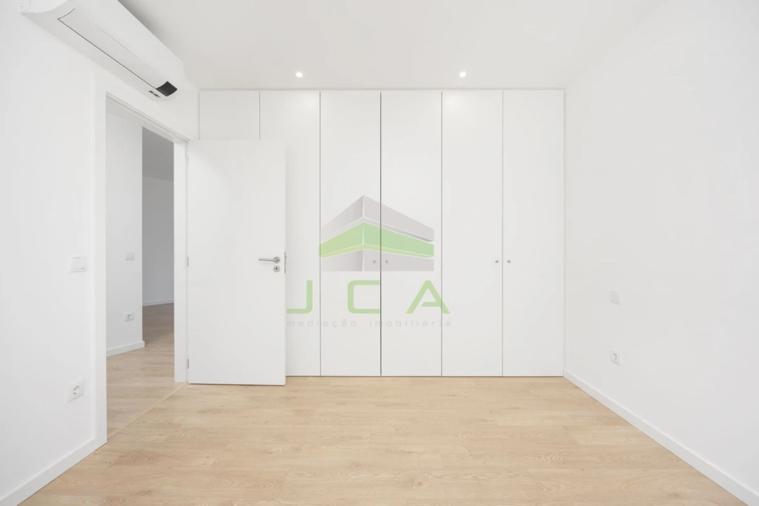 Apartamento T2 para Venda em Marrazes e Barosa Foto 14