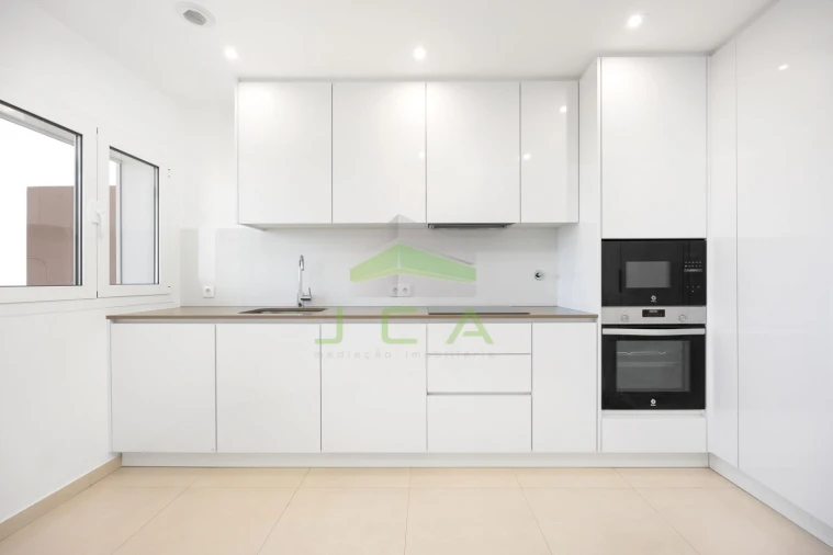 Apartamento T2 para Venda em Marrazes e Barosa Foto 3