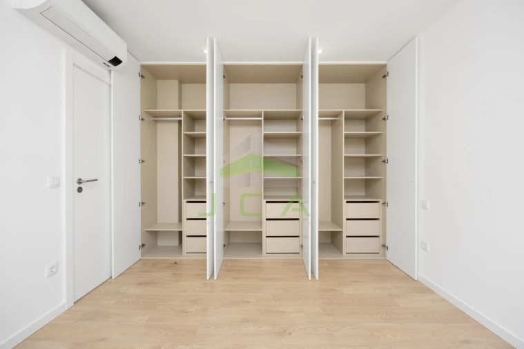 Apartamento T2 para Venda em Marrazes e Barosa Foto 15