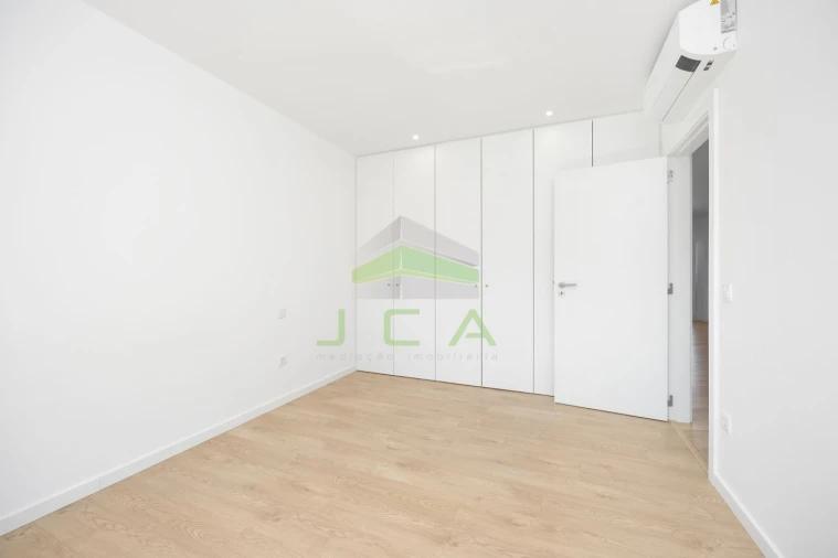 Apartamento T2 para Venda em Marrazes e Barosa Foto 17