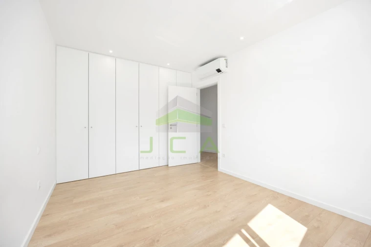 Apartamento T2 para Venda em Marrazes e Barosa Foto 18