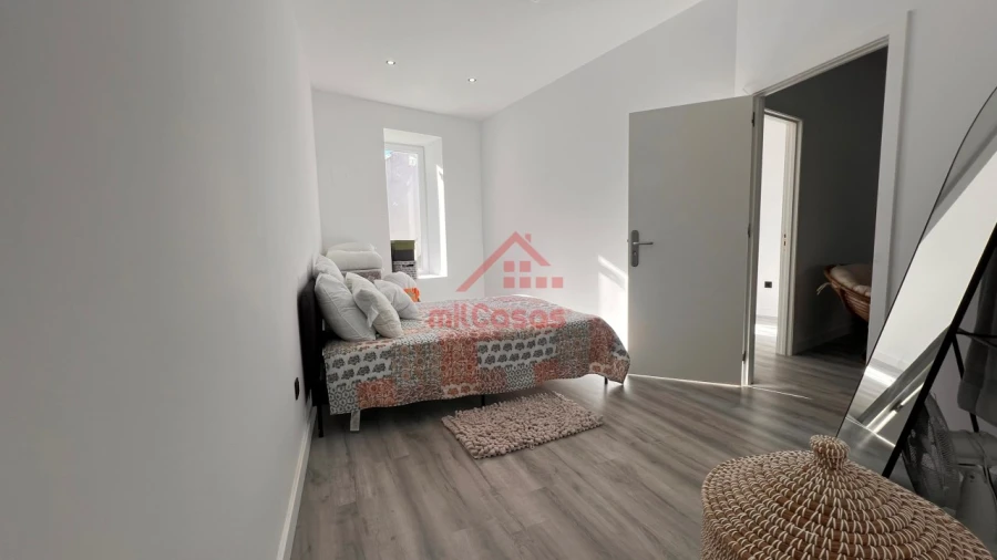 Moradia T2 para Venda em Dois Portos e Runa Foto 8