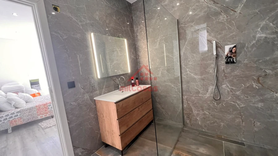 Moradia T2 para Venda em Dois Portos e Runa Foto 9