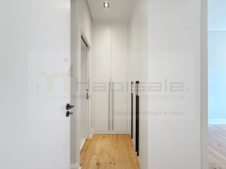 Apartamento T3 para Venda em Areeiro Foto 19