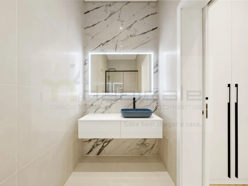 Apartamento T3 para Venda em Areeiro Foto 22