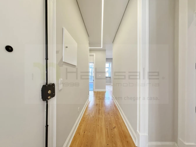 Apartamento T3 para Venda em Areeiro Foto 18