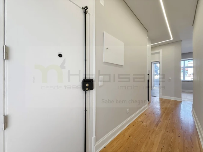 Apartamento T3 para Venda em Areeiro Foto 30