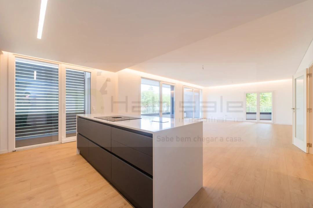 Apartamento T3 para Venda em Carcavelos e Parede Foto 4