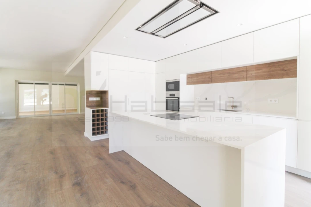 Apartamento T4 para Venda em Odivelas Foto 9