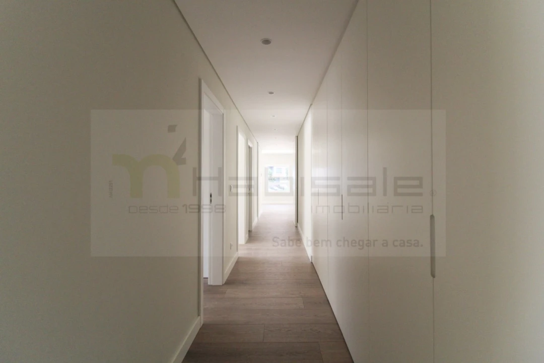 Apartamento T4 para Venda em Odivelas Foto 31