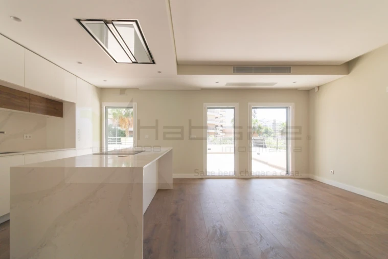 Apartamento T4 para Venda em Odivelas Foto 5