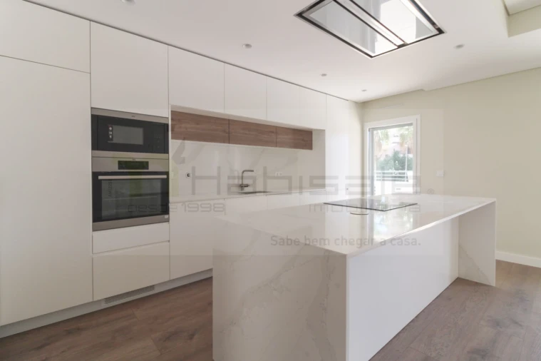 Apartamento T4 para Venda em Odivelas Foto 6