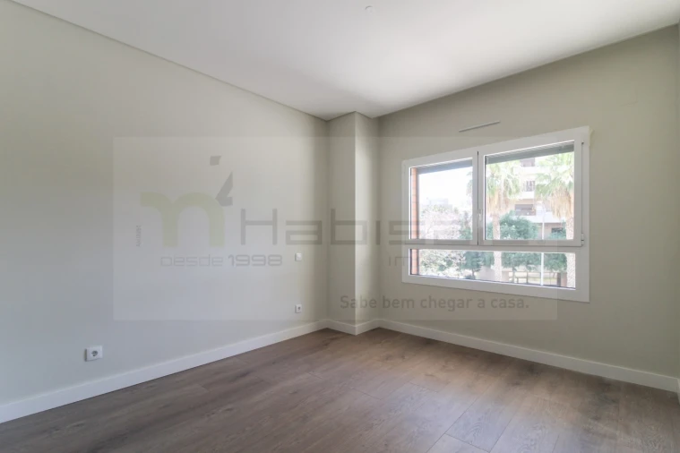 Apartamento T4 para Venda em Odivelas Foto 23