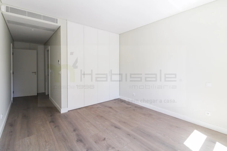 Apartamento T4 para Venda em Odivelas Foto 30