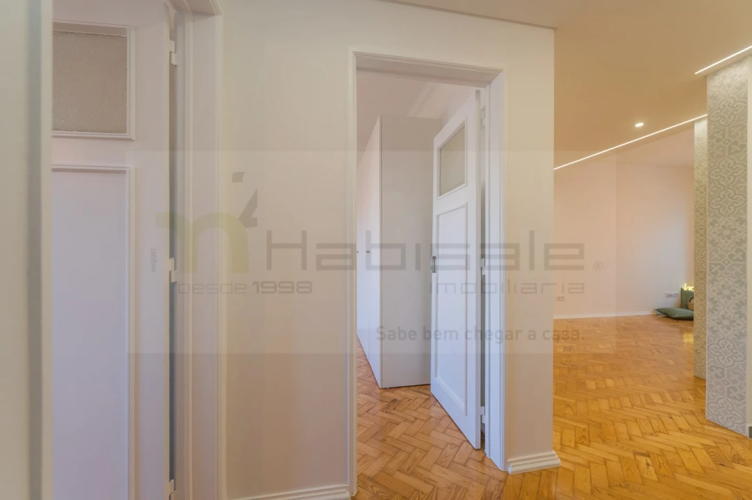 Apartamento T2 para Venda em Agualva e Mira-Sintra Foto 12