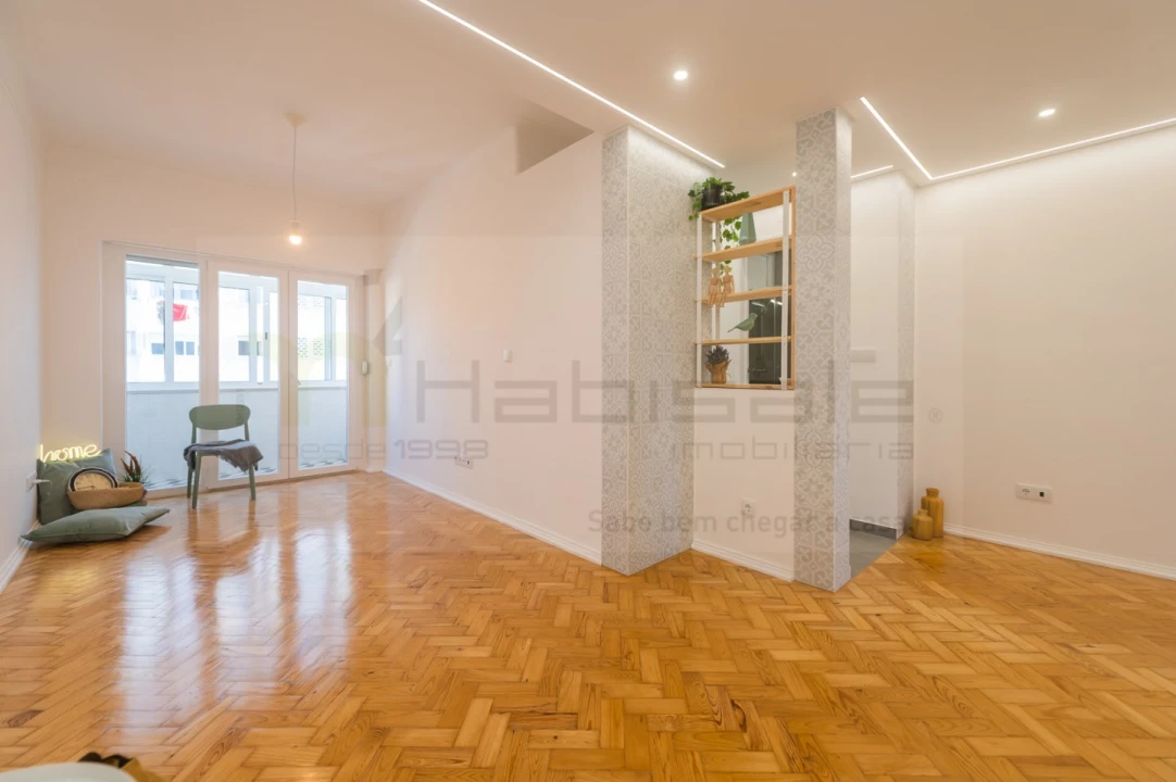 Apartamento T2 para Venda em Agualva e Mira-Sintra Foto 1