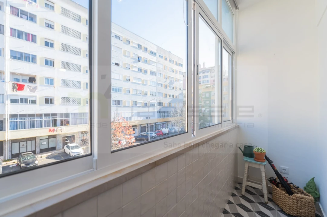 Apartamento T2 para Venda em Agualva e Mira-Sintra Foto 21