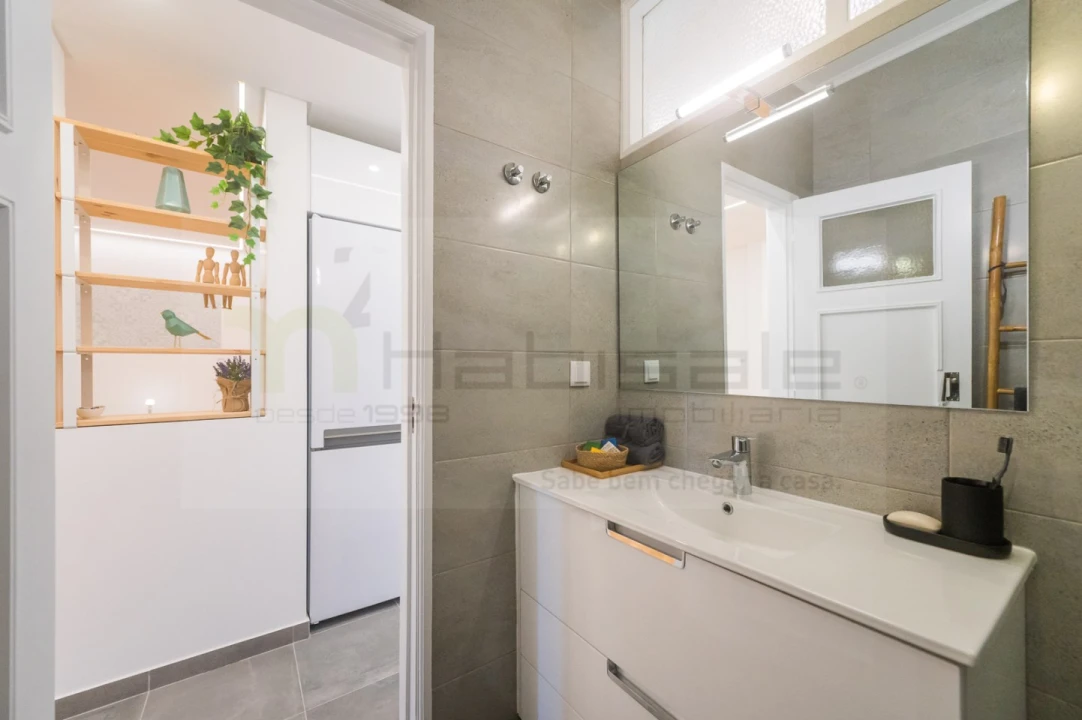 Apartamento T2 para Venda em Agualva e Mira-Sintra Foto 14