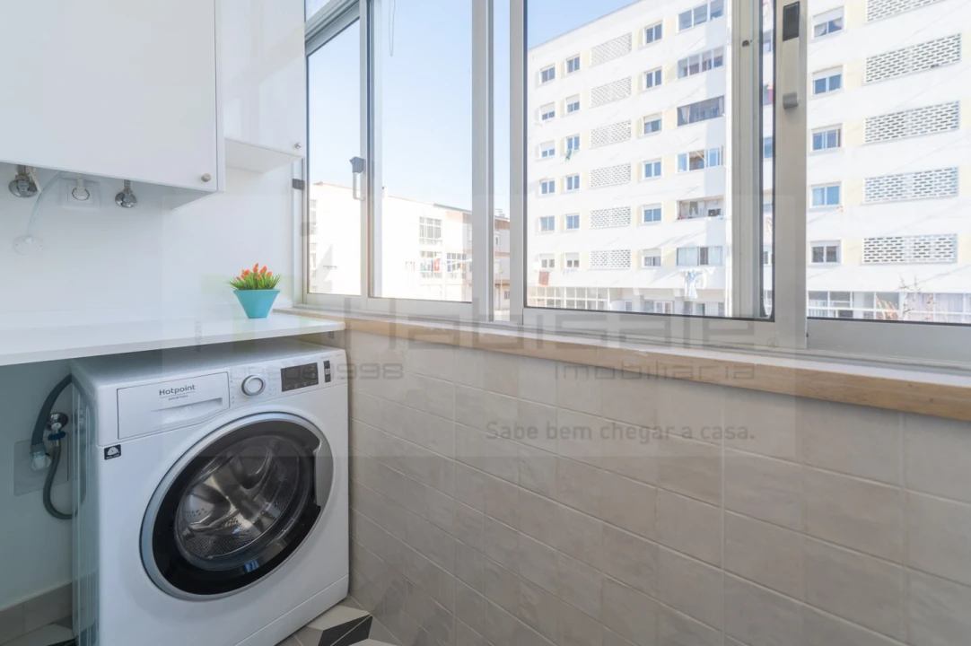 Apartamento T2 para Venda em Agualva e Mira-Sintra Foto 18