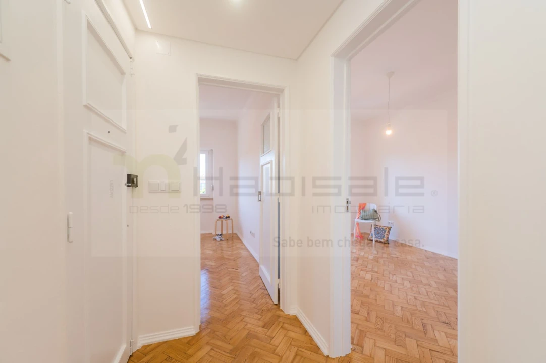 Apartamento T2 para Venda em Agualva e Mira-Sintra Foto 24