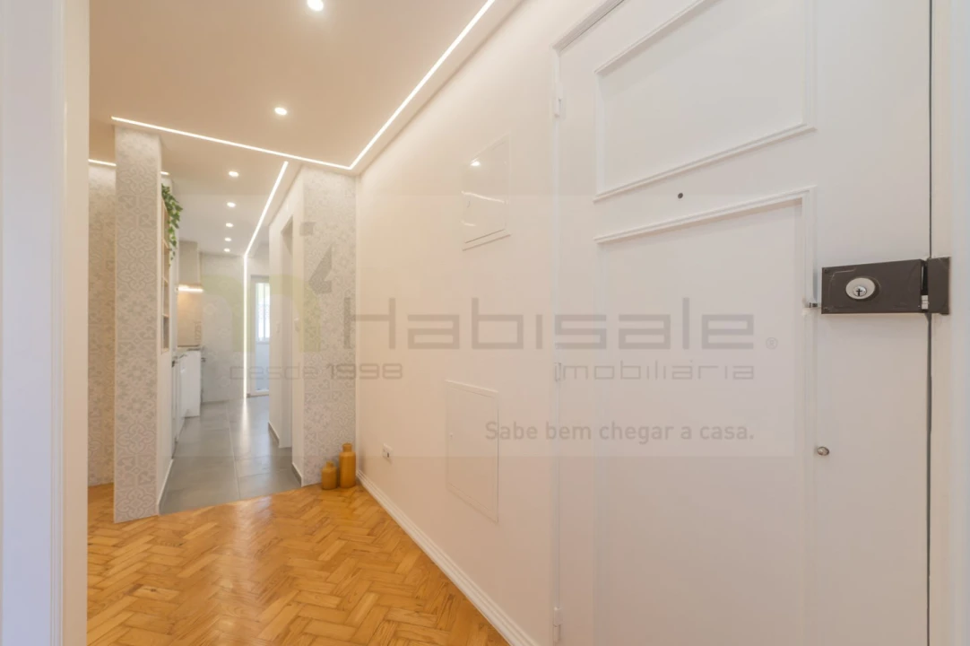 Apartamento T2 para Venda em Agualva e Mira-Sintra Foto 27