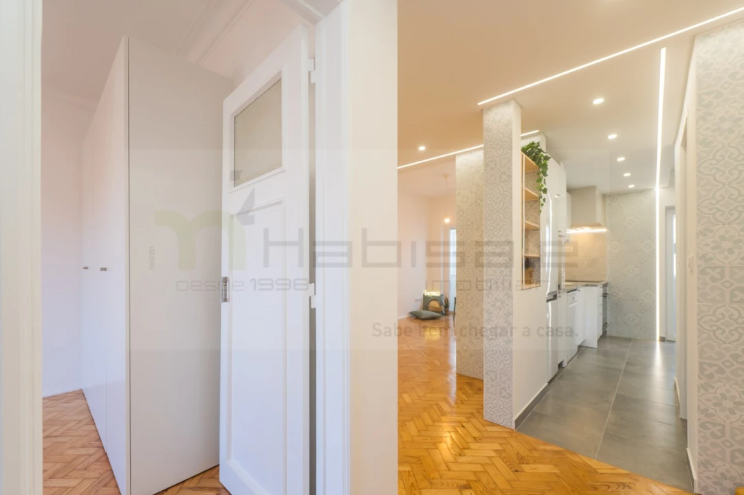 Apartamento T2 para Venda em Agualva e Mira-Sintra Foto 28