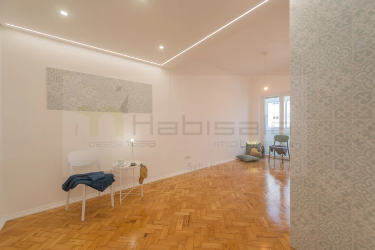 Apartamento T2 para Venda em Agualva e Mira-Sintra Foto 8