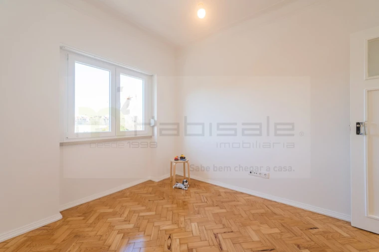 Apartamento T2 para Venda em Agualva e Mira-Sintra Foto 25