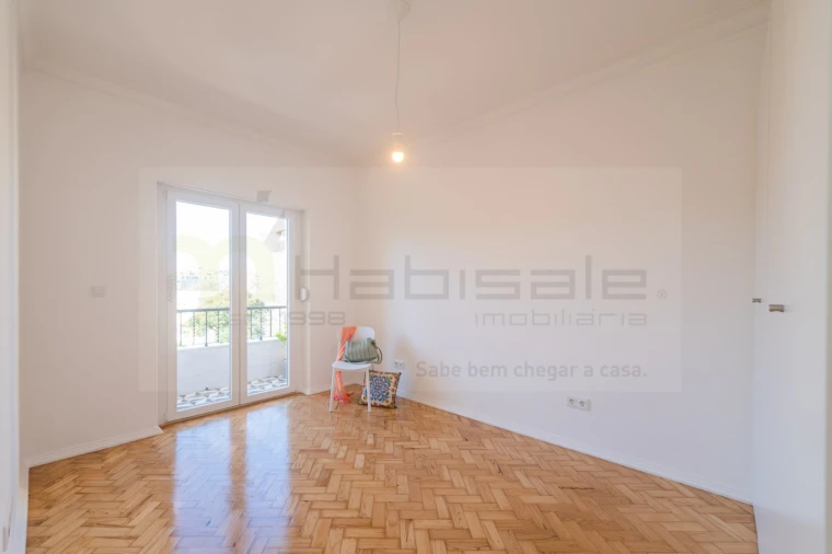 Apartamento T2 para Venda em Agualva e Mira-Sintra Foto 31