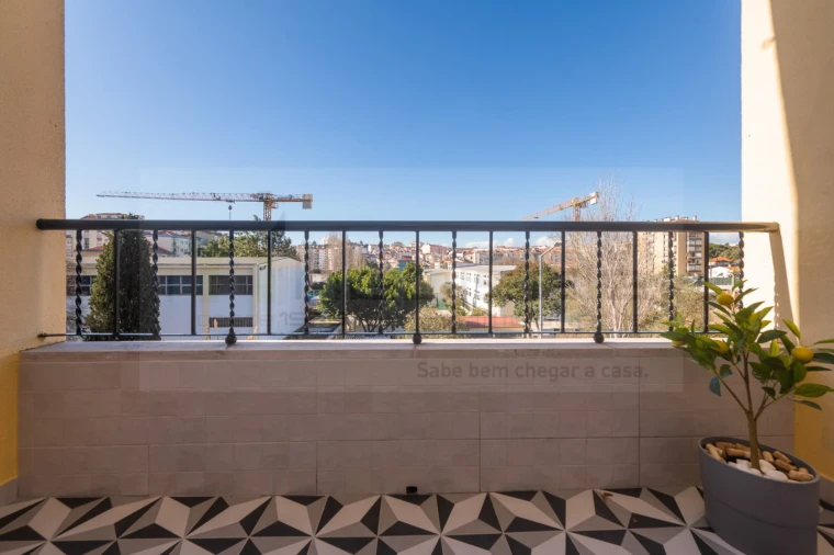 Apartamento T2 para Venda em Agualva e Mira-Sintra Foto 32