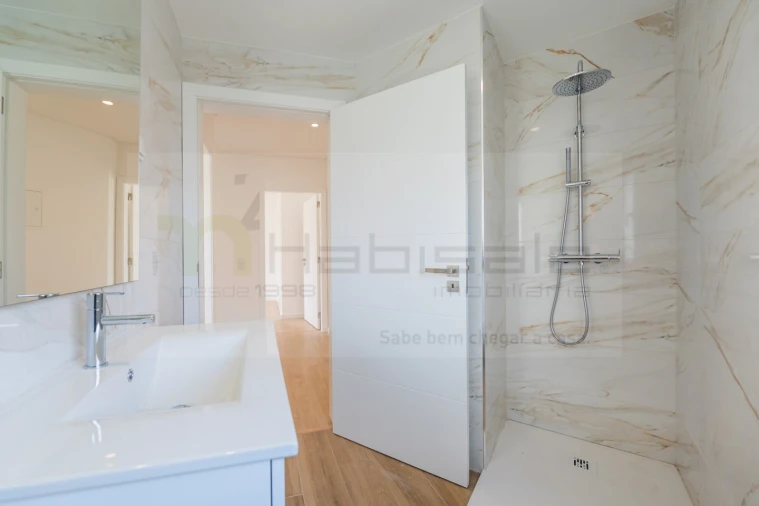 Moradia T3 para Venda em São Domingos de Rana Foto 39