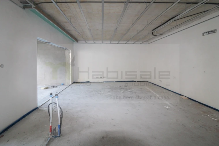 Apartamento T2 para Venda em Póvoa de Santo Adrião e Olival Basto Foto 8