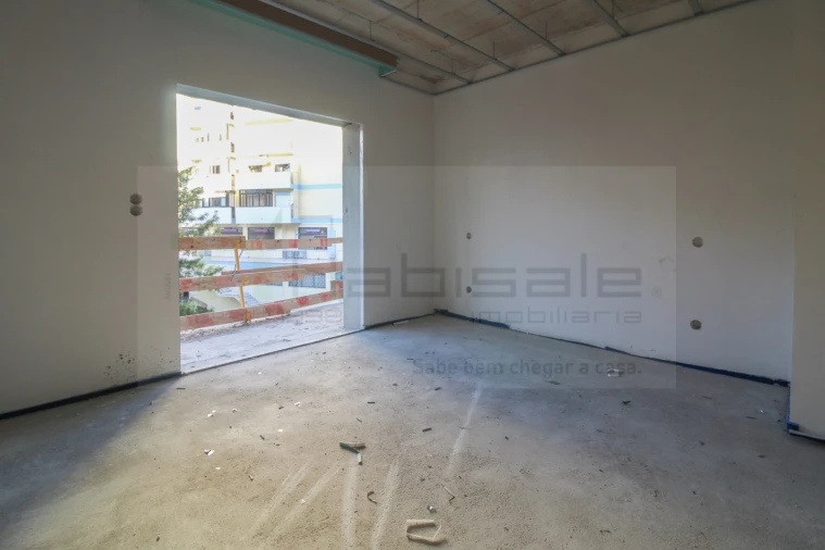 Apartamento T2 para Venda em Póvoa de Santo Adrião e Olival Basto Foto 11