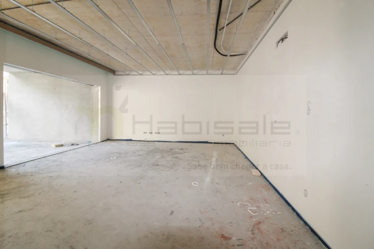 Apartamento T2 para Venda em Póvoa de Santo Adrião e Olival Basto Foto 8