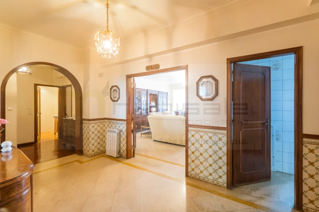 Apartamento T4 para Venda em Lumiar Foto 6