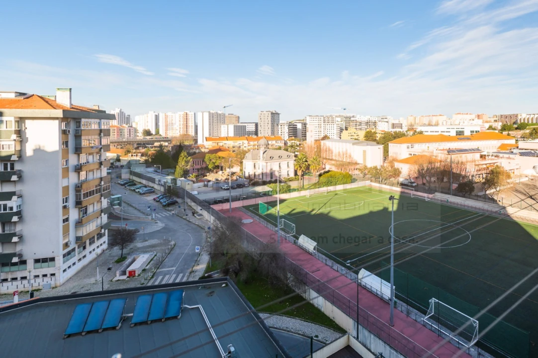 Apartamento T4 para Venda em Lumiar Foto 3