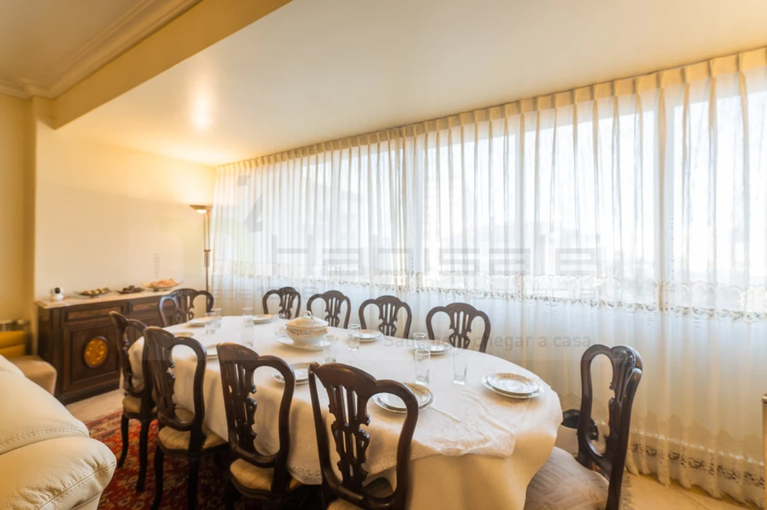 Apartamento T4 para Venda em Lumiar Foto 11