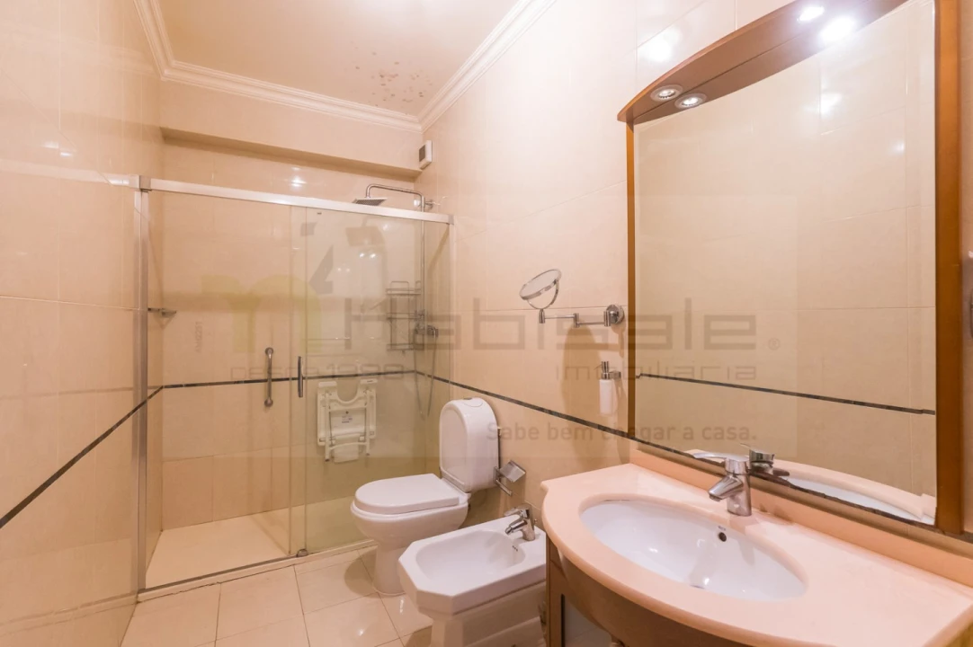 Apartamento T4 para Venda em Lumiar Foto 24