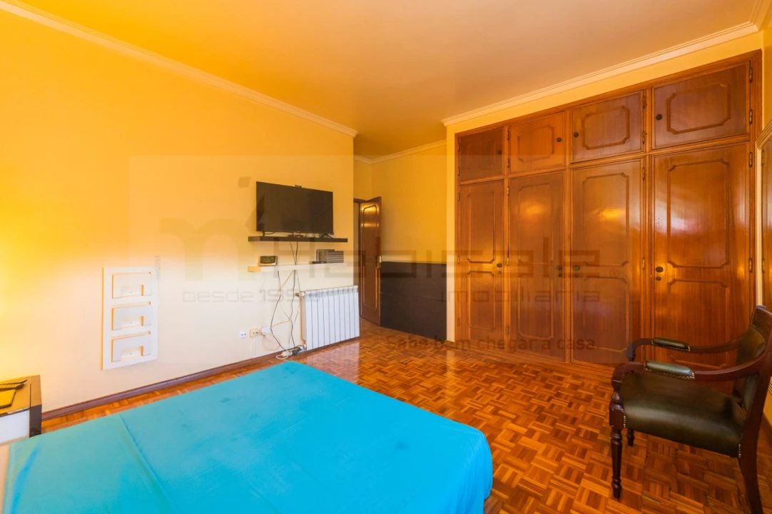 Apartamento T4 para Venda em Lumiar Foto 29