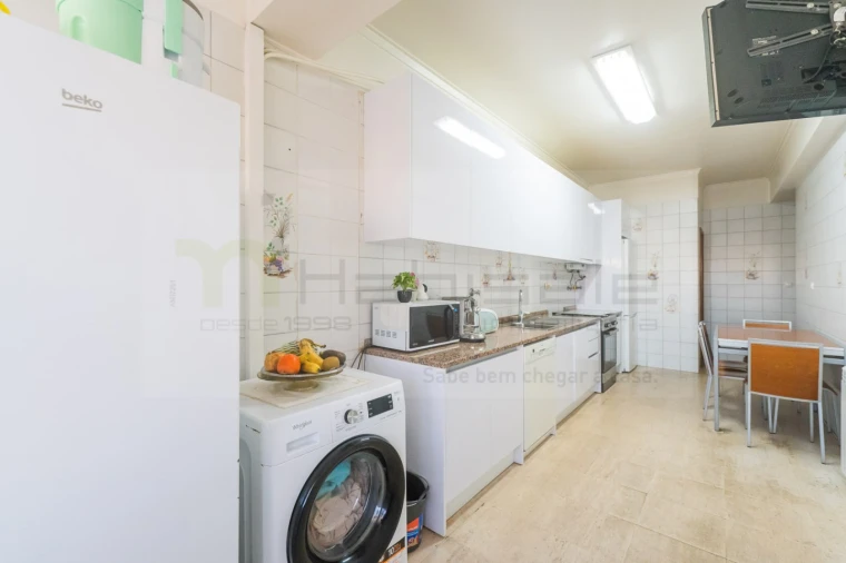 Apartamento T4 para Venda em Lumiar Foto 5