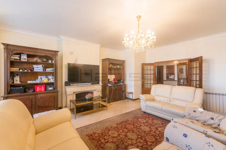 Apartamento T4 para Venda em Lumiar Foto 14