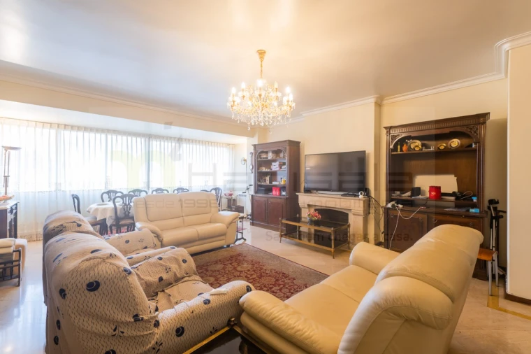 Apartamento T4 para Venda em Lumiar Foto 15