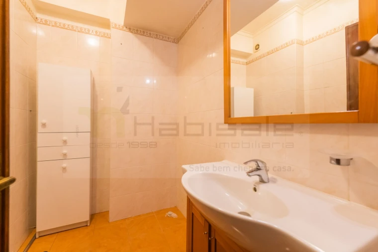 Apartamento T4 para Venda em Lumiar Foto 20